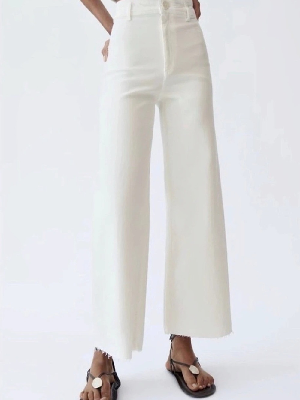 Zara Wide Leg Raw Hem White Jeans